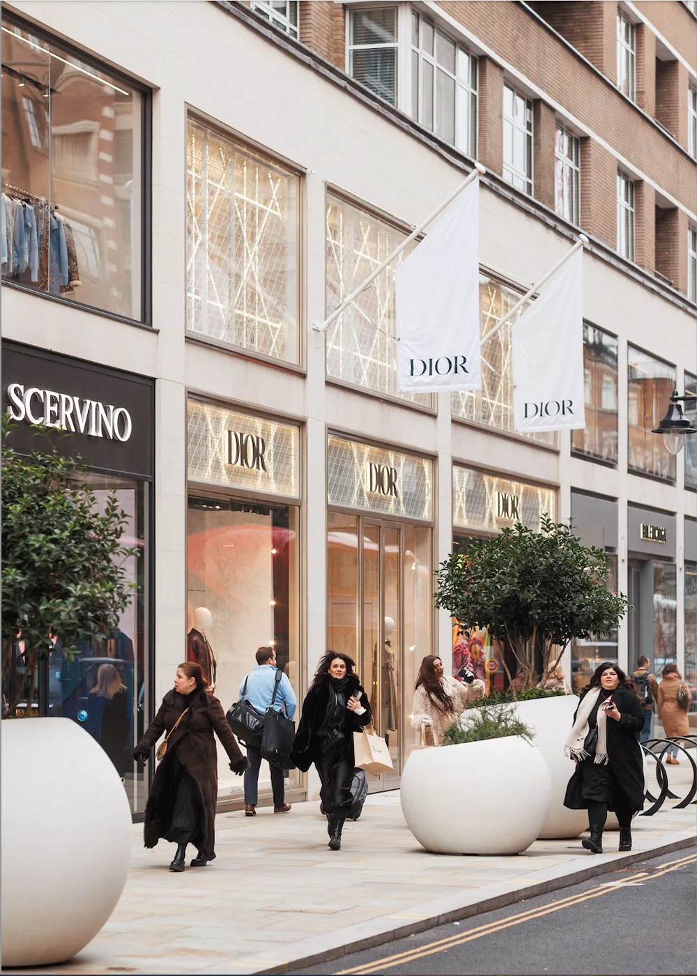 SW1X Space -Sloane St Dior